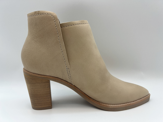 Sapatas de vestido de couro TPR confortável das mulheres bege do envoltório completo Outsole com látex de Pusable