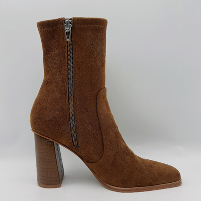 As botas de couro do vestido das mulheres da camurça da vaca esquadram Toe Lt Brown TPR Outsole com o látex de Pusable