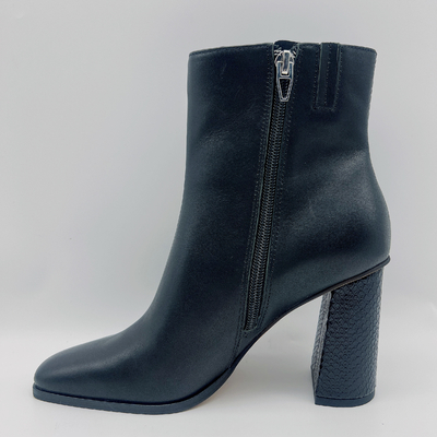 O vestido de couro das mulheres impermeáveis carreg o quadrado preto ocasional Toe Ankle Boots