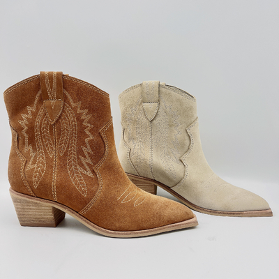 Botas de couro Brown/bege do vestido das mulheres da forma com bordado da flor