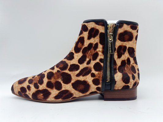 Das mulheres do couro do fecho de correr botas do tornozelo acima, em volta de Toe Low Heel Ankle Boots