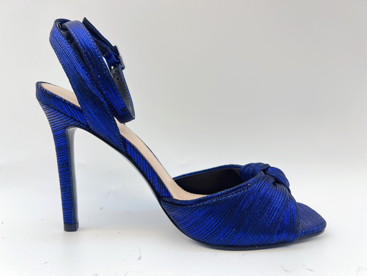 As senhoras superiores tecidas cobrem brandamente o estilete roxo elegante Toe Heel Sandals aberto das sandálias