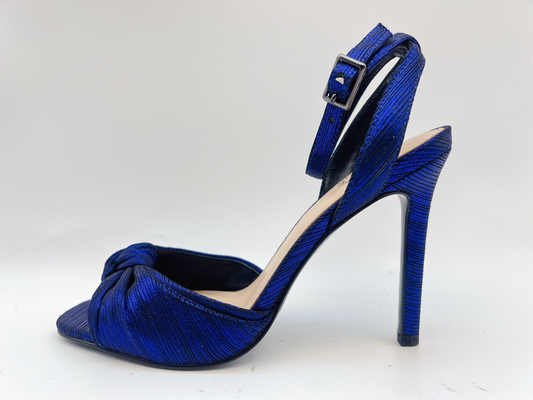 As senhoras superiores tecidas cobrem brandamente o estilete roxo elegante Toe Heel Sandals aberto das sandálias