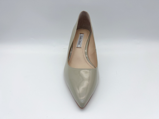 As mulheres macias do couro envernizado bombeiam o osso Toe Low Heel Pumps apontado 3cm das sapatas