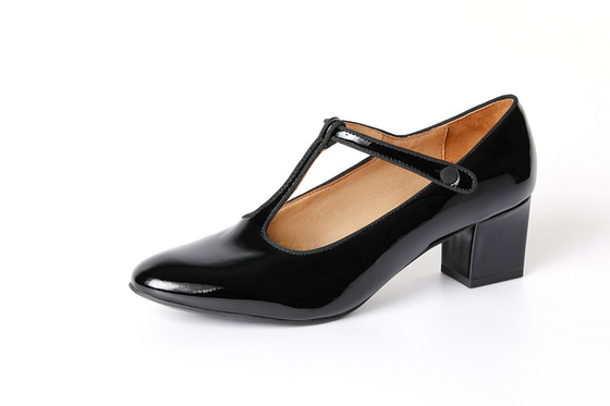 O couro branco preto bombeia o salto do Abs de Poited Toe Closed Toe With 2cm das sapatas das mulheres