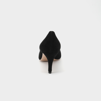 Os saltos finos apontaram Toe Leather Shoes, o deslizamento de 3 mulheres negras da polegada em sapatas de vestido