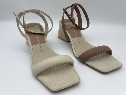 Toe Sandals fechado bege durável, quadrado colocado saltos de madeira real Toe Ankle Strap Sandals