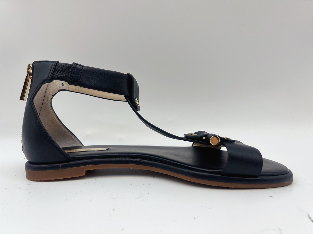 As sapatas lisas T da correia preta das senhoras olham Toe Soft Nappa Genuine Leather Roman Sandals retro